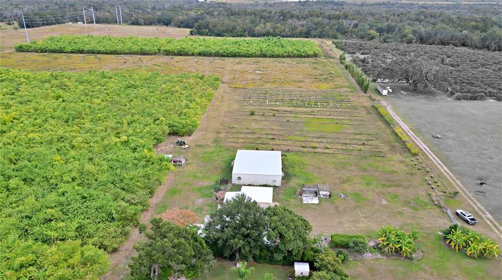 На продажу: $1,152,250 (46.09 acres)