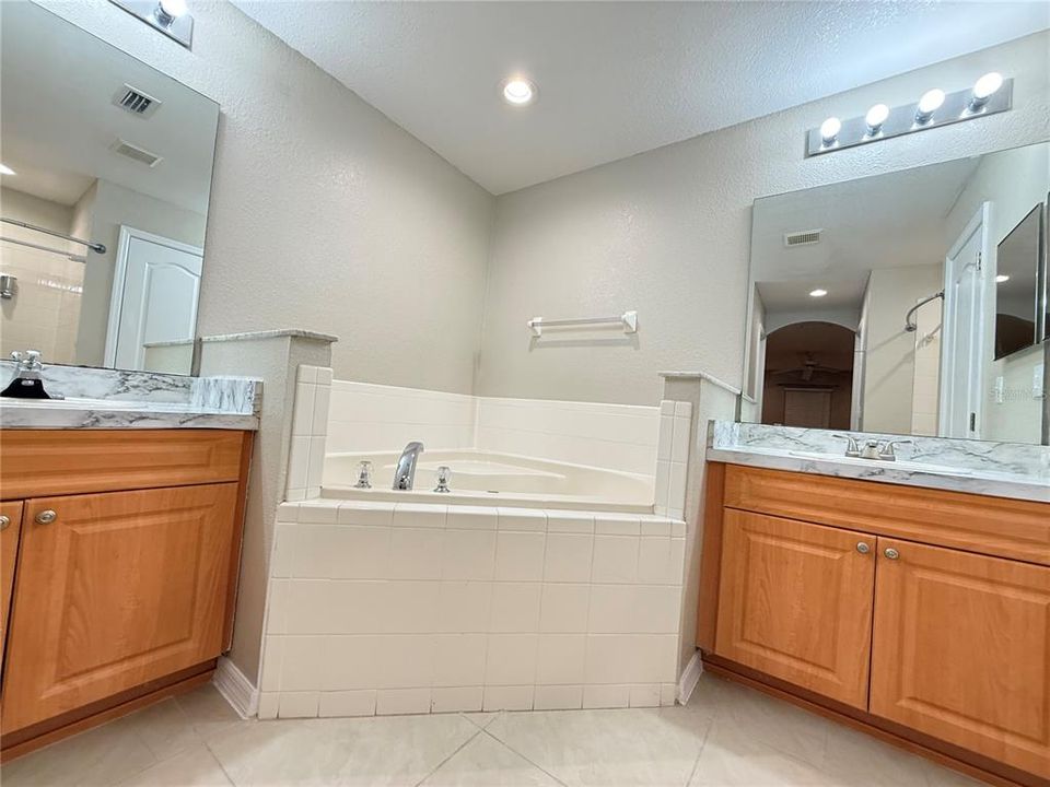 For Rent: $1,800 (3 beds, 2 baths, 1744 Square Feet)