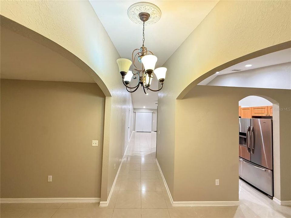 For Rent: $1,800 (3 beds, 2 baths, 1744 Square Feet)