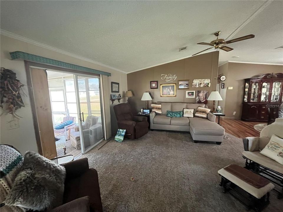 En Venta: $153,000 (2 camas, 2 baños, 1207 Pies cuadrados)