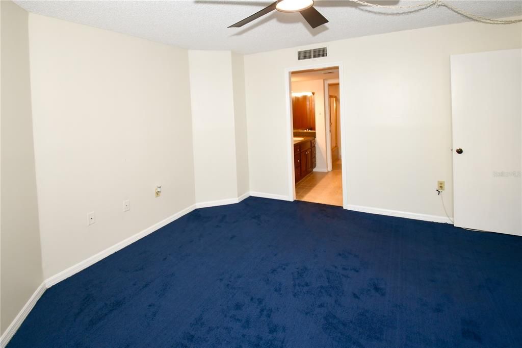 В аренду: $2,650 (1 спален, 1 ванн, 950 Квадратных фут)