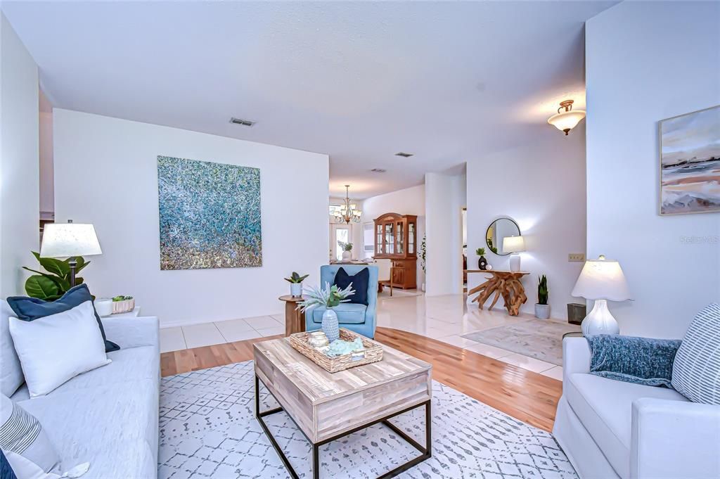 待售: $679,000 (4 贝兹, 2 浴室, 2489 平方英尺)