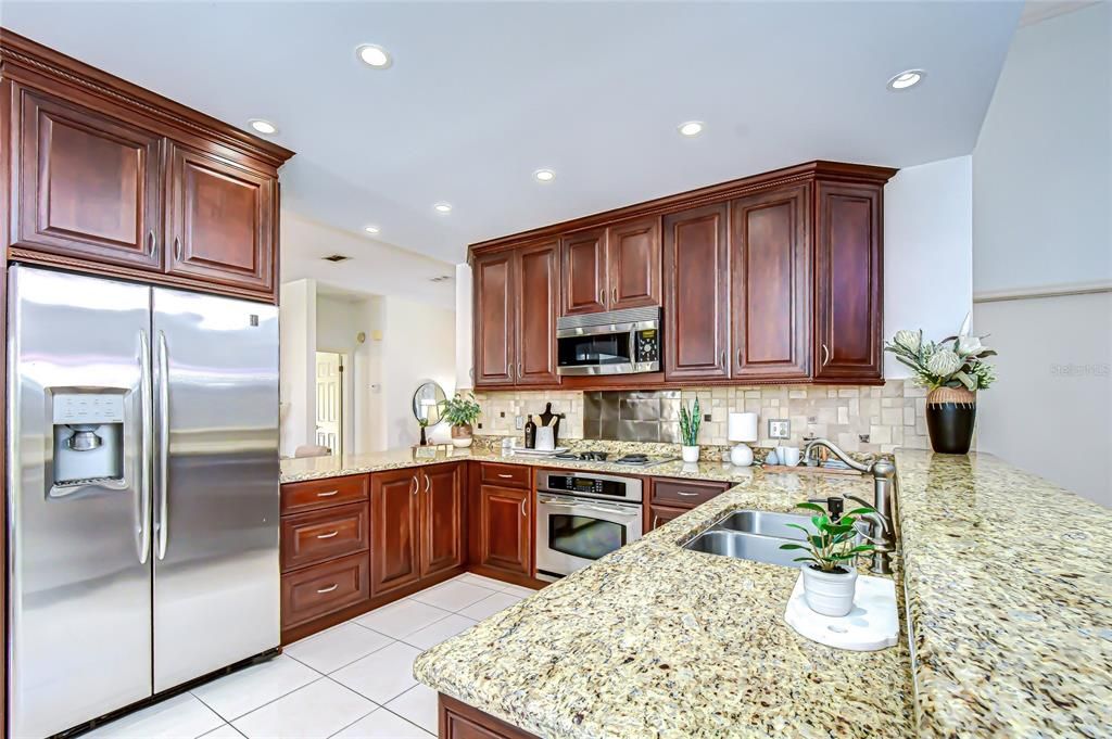 待售: $679,000 (4 贝兹, 2 浴室, 2489 平方英尺)