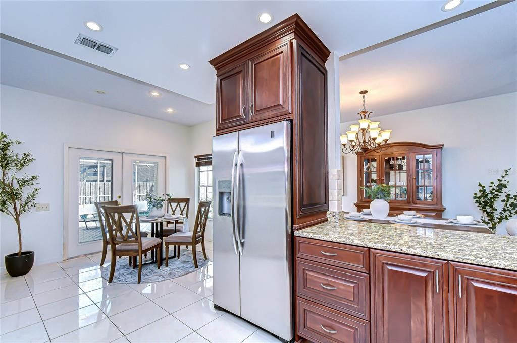 待售: $679,000 (4 贝兹, 2 浴室, 2489 平方英尺)