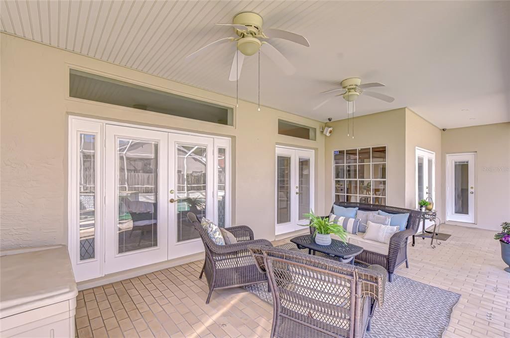 待售: $679,000 (4 贝兹, 2 浴室, 2489 平方英尺)