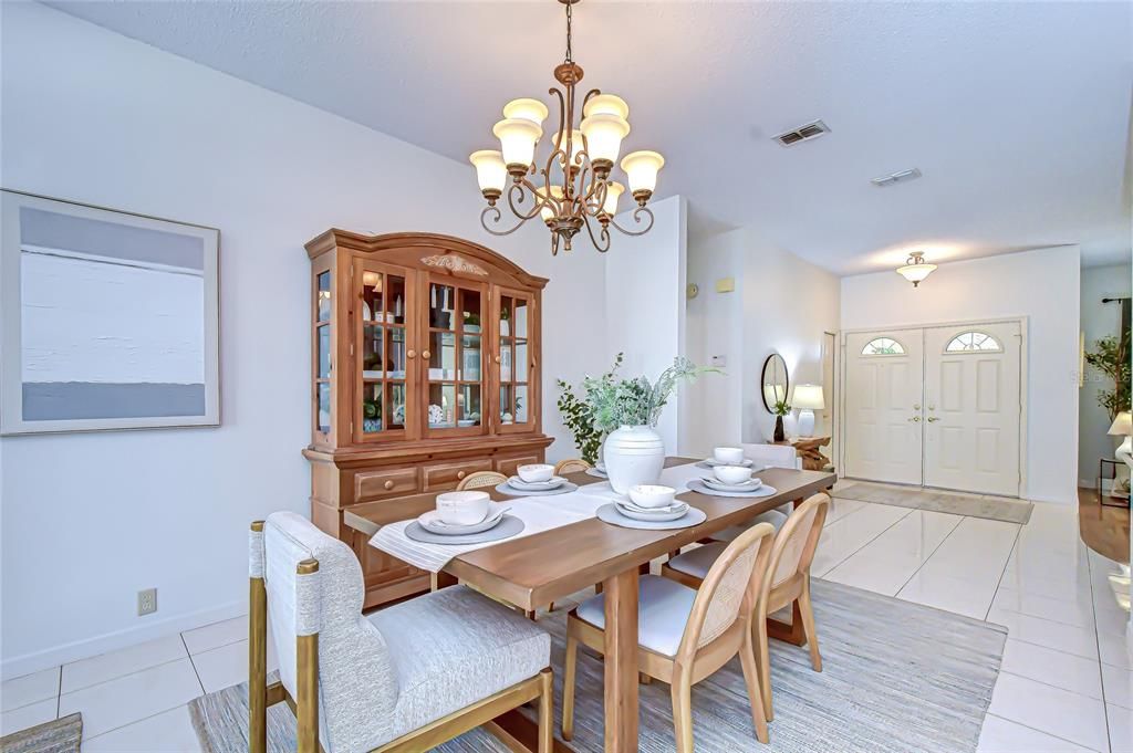 待售: $679,000 (4 贝兹, 2 浴室, 2489 平方英尺)