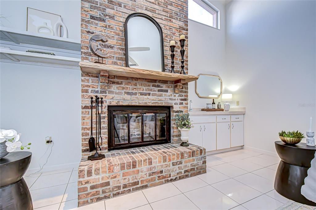 待售: $679,000 (4 贝兹, 2 浴室, 2489 平方英尺)