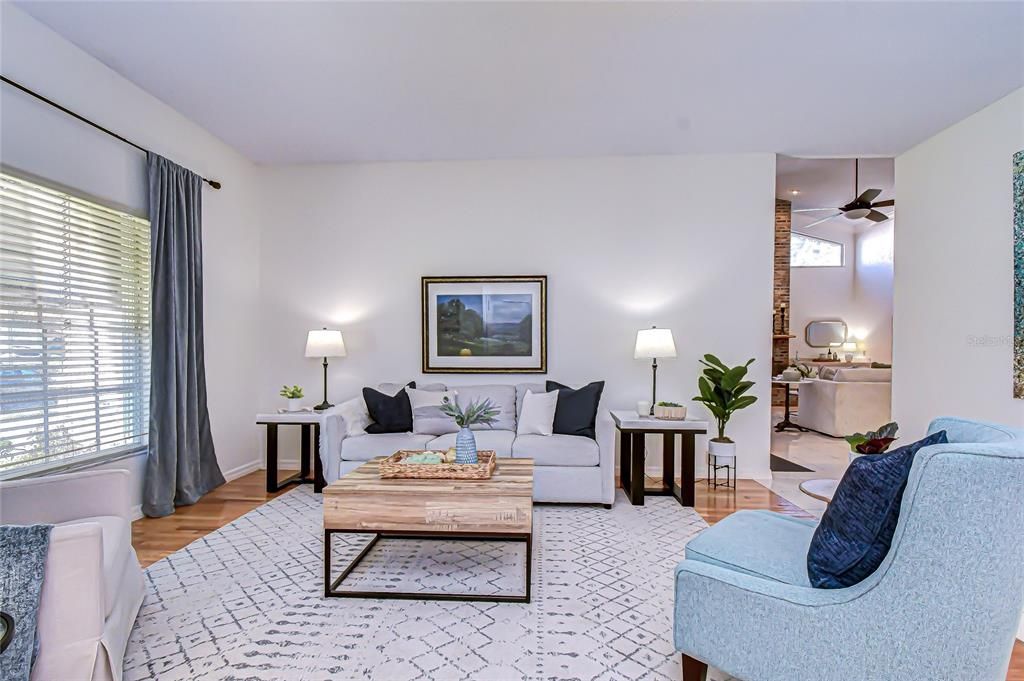 待售: $679,000 (4 贝兹, 2 浴室, 2489 平方英尺)