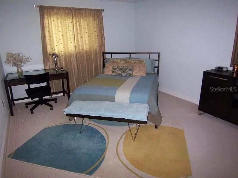 For Sale: $309,000 (1 beds, 1 baths, 660 Square Feet)