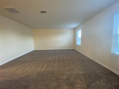 出租: $2,495 (3 贝兹, 2 浴室, 2561 平方英尺)