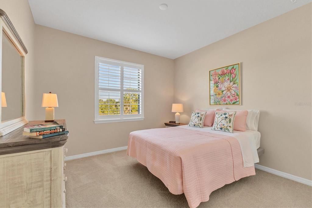 待售: $397,000 (3 贝兹, 2 浴室, 2032 平方英尺)