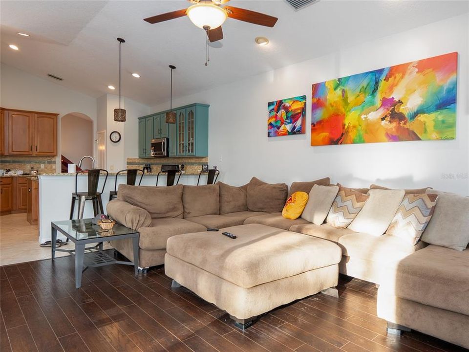 En Renta: $3,950 (5 camas, 3 baños, 2862 Pies cuadrados)