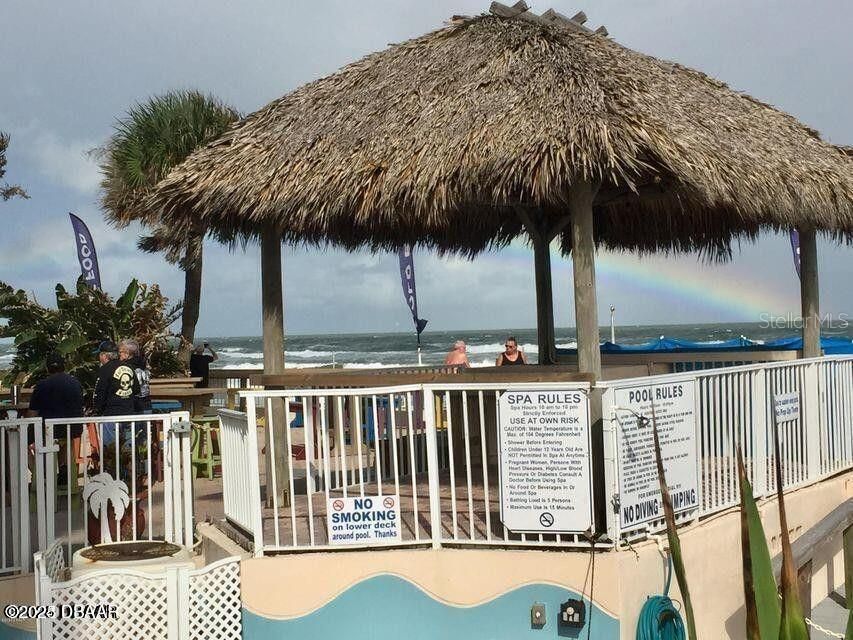 На продажу: $185,000 (1 спален, 2 ванн, 691 Квадратных фут)