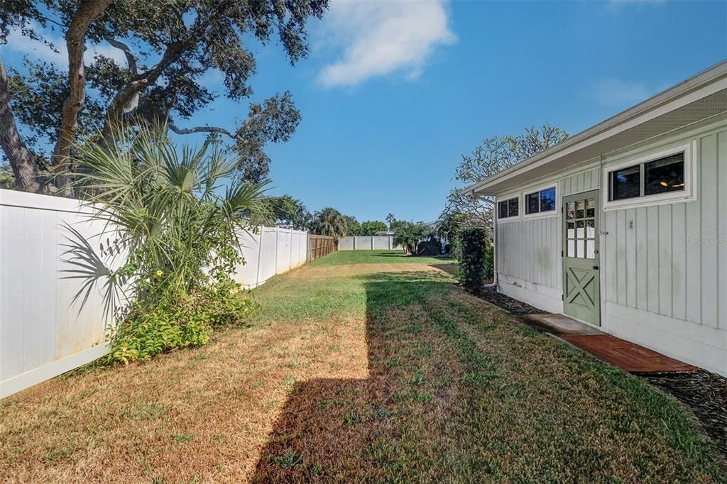 For Sale: $499,000 (4 beds, 2 baths, 1827 Square Feet)