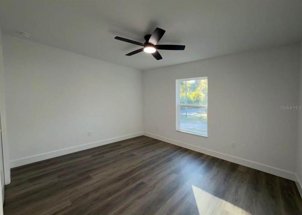 На продажу: $289,800 (3 спален, 2 ванн, 1473 Квадратных фут)