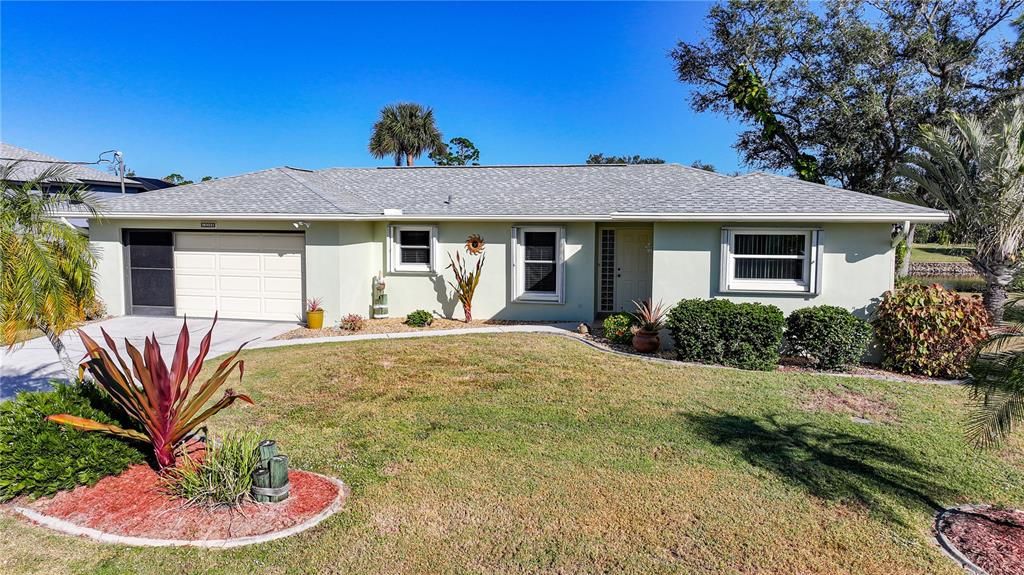 For Sale: $425,000 (3 beds, 2 baths, 1330 Square Feet)