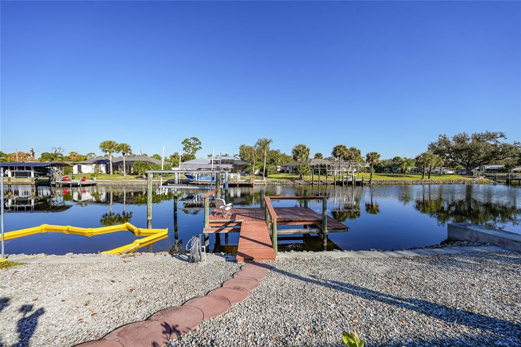 For Sale: $425,000 (3 beds, 2 baths, 1330 Square Feet)