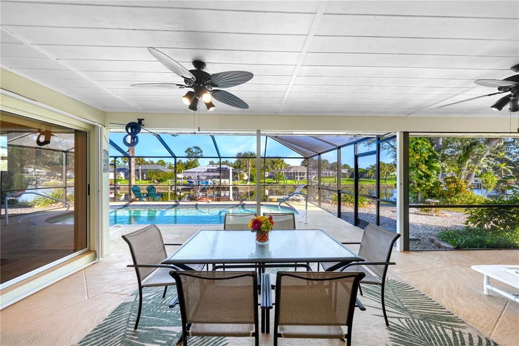 For Sale: $425,000 (3 beds, 2 baths, 1330 Square Feet)