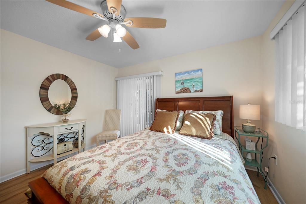 For Sale: $425,000 (3 beds, 2 baths, 1330 Square Feet)