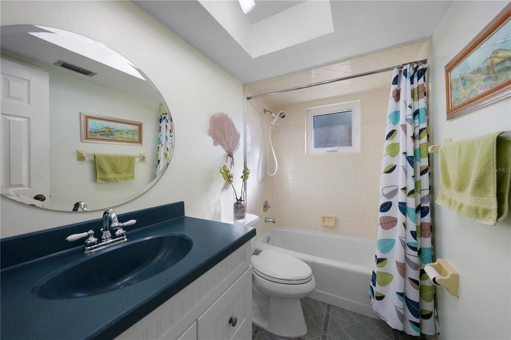 For Sale: $425,000 (3 beds, 2 baths, 1330 Square Feet)