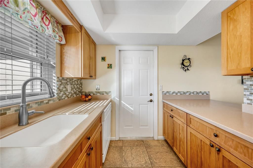 For Sale: $425,000 (3 beds, 2 baths, 1330 Square Feet)