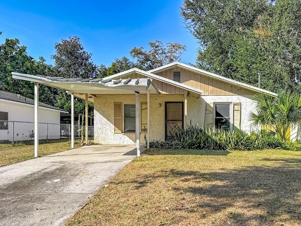 待售: $199,000 (2 贝兹, 2 浴室, 840 平方英尺)