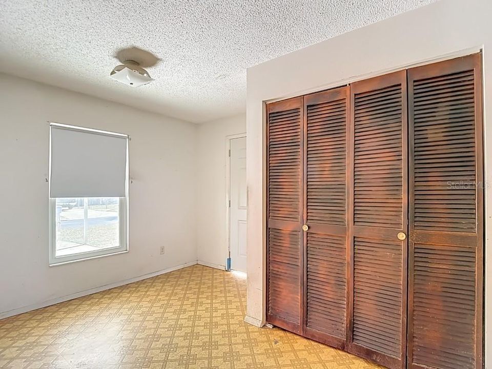 待售: $199,000 (2 贝兹, 2 浴室, 840 平方英尺)