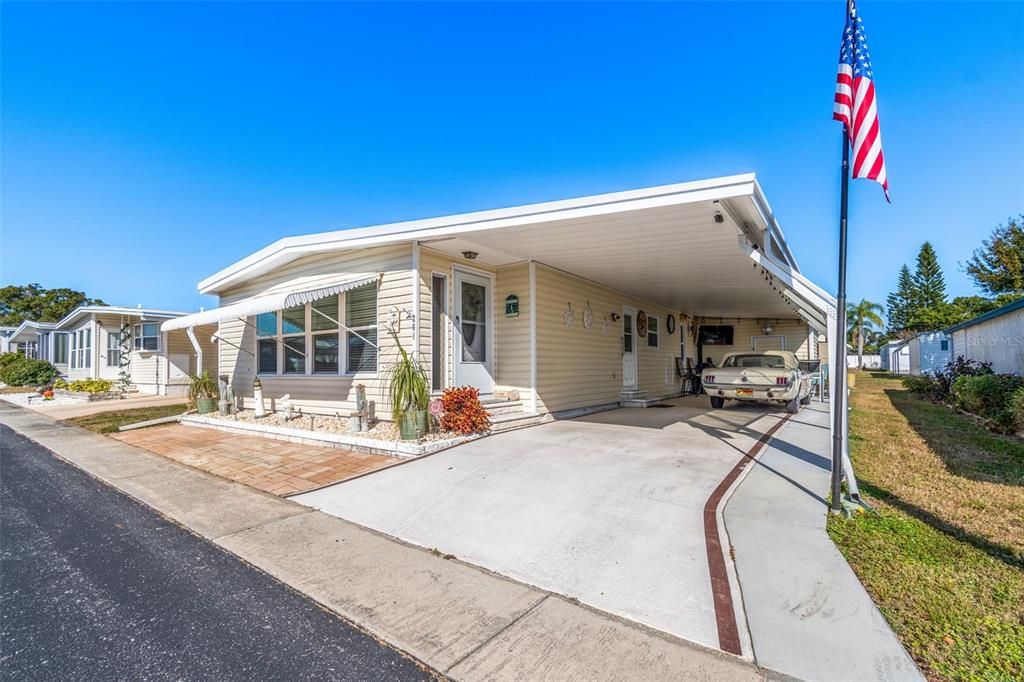 待售: $185,000 (2 贝兹, 2 浴室, 1284 平方英尺)