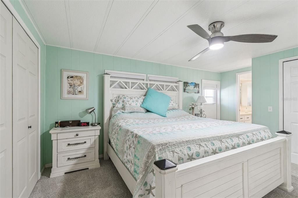 待售: $185,000 (2 贝兹, 2 浴室, 1284 平方英尺)