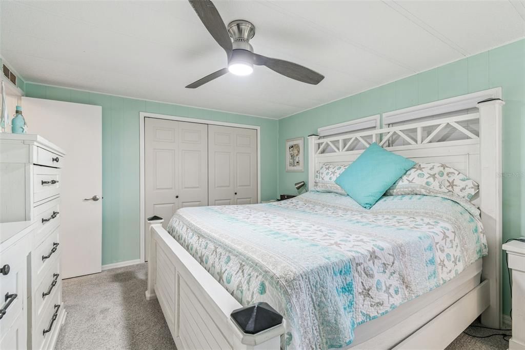 待售: $185,000 (2 贝兹, 2 浴室, 1284 平方英尺)