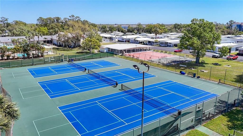 待售: $185,000 (2 贝兹, 2 浴室, 1284 平方英尺)