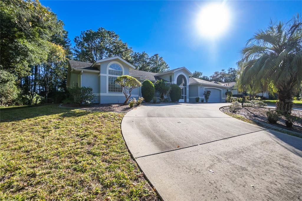 待售: $370,000 (4 贝兹, 2 浴室, 2392 平方英尺)