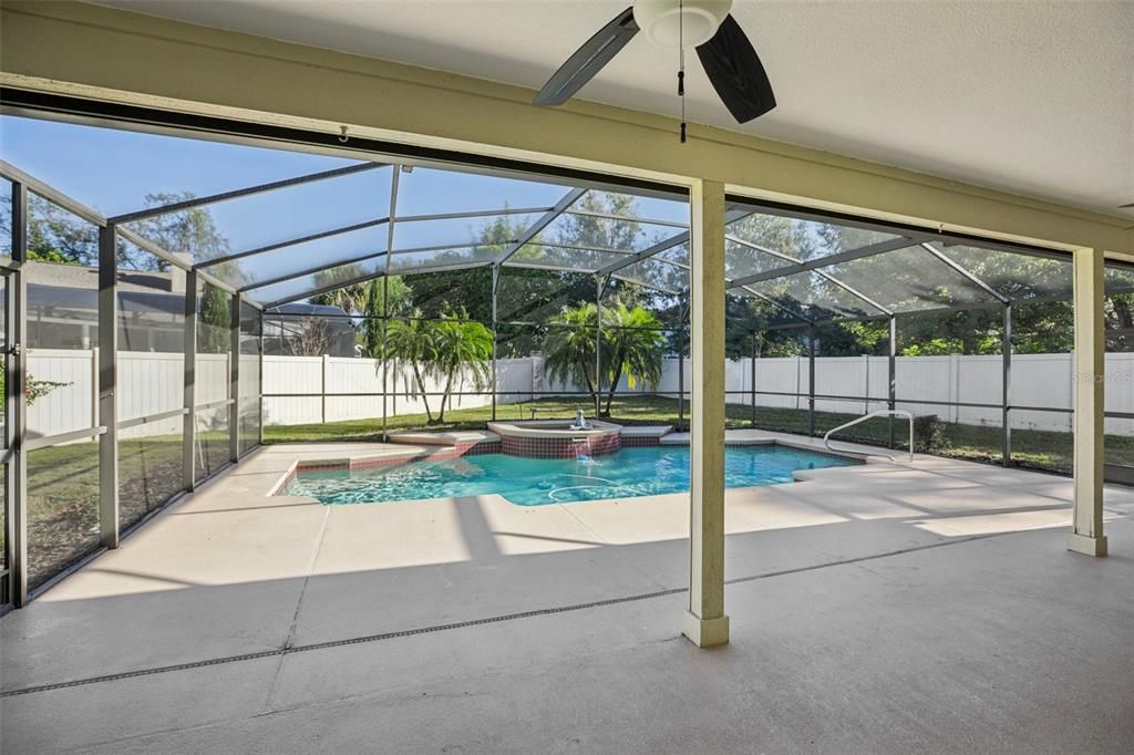 На продажу: $825,000 (6 спален, 3 ванн, 3802 Квадратных фут)