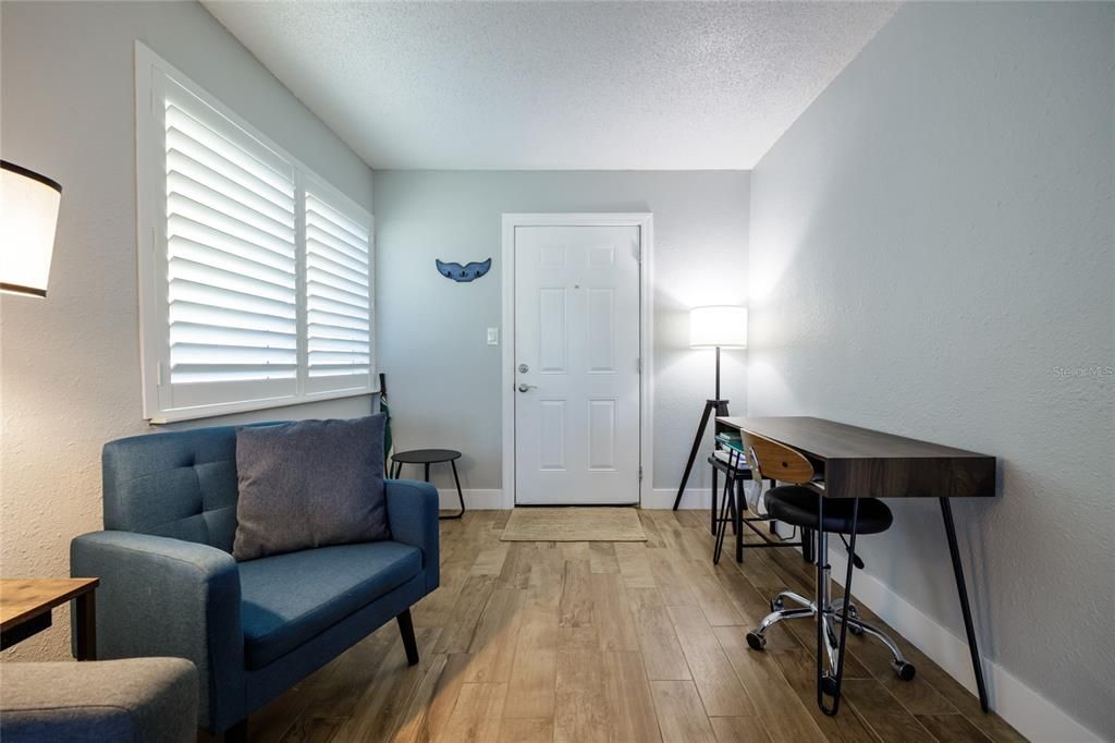 En Venta: $847,000 (3 camas, 2 baños, 1218 Pies cuadrados)