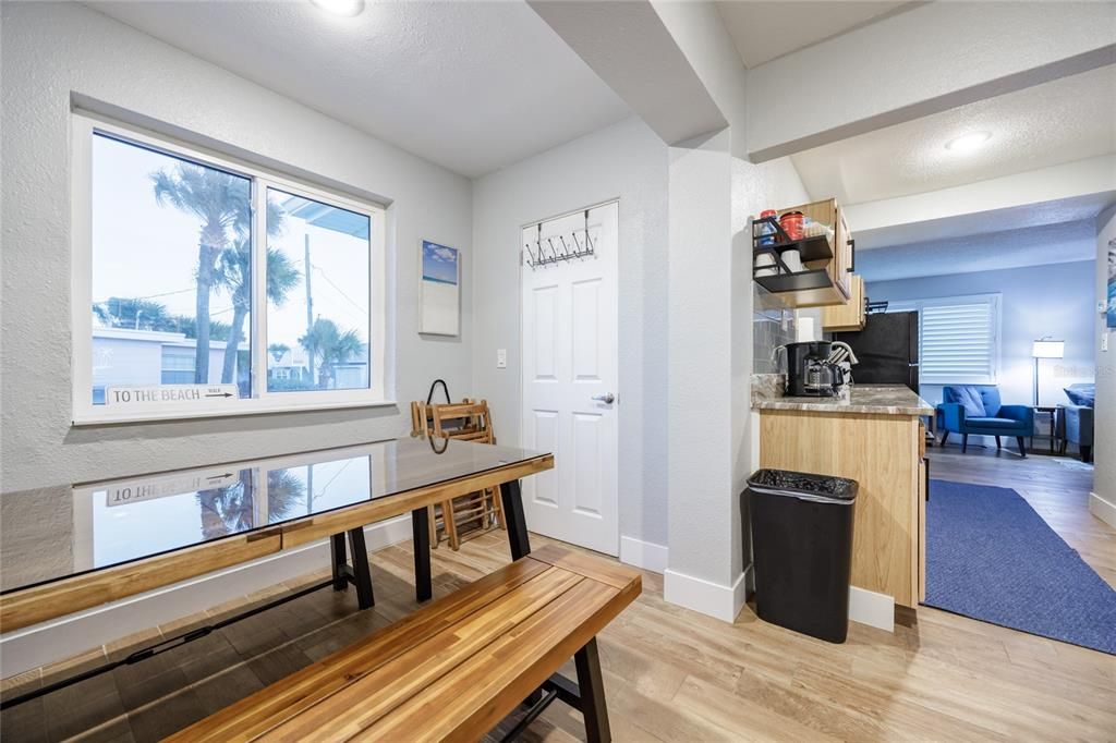 En Venta: $847,000 (3 camas, 2 baños, 1218 Pies cuadrados)