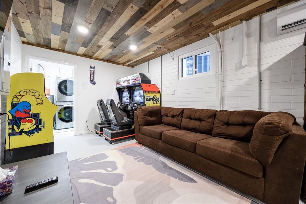 En Venta: $847,000 (3 camas, 2 baños, 1218 Pies cuadrados)