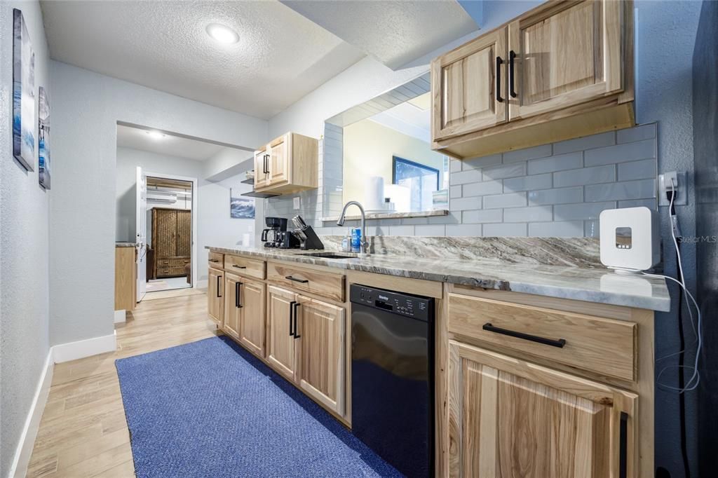 En Venta: $847,000 (3 camas, 2 baños, 1218 Pies cuadrados)