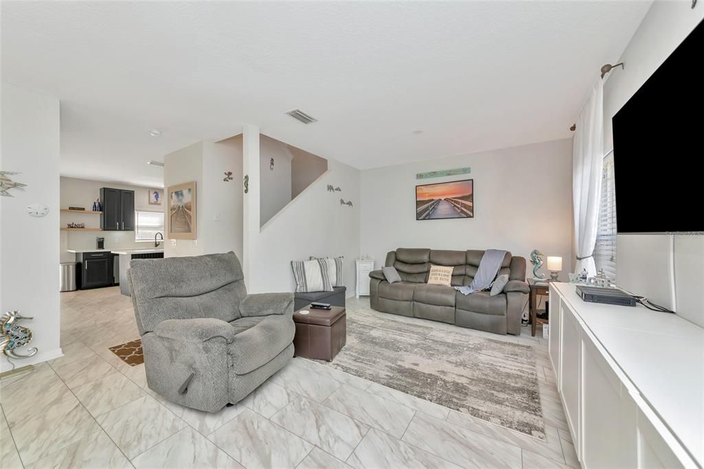 待售: $299,990 (3 贝兹, 2 浴室, 1343 平方英尺)