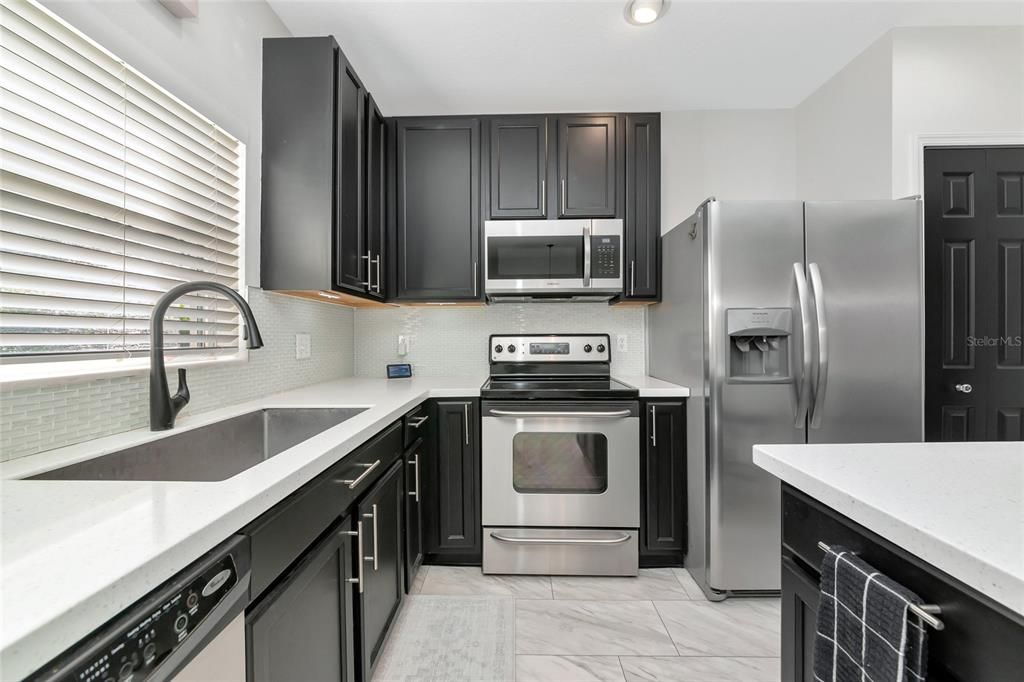 待售: $299,990 (3 贝兹, 2 浴室, 1343 平方英尺)