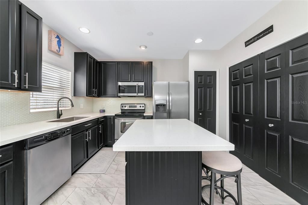 待售: $299,990 (3 贝兹, 2 浴室, 1343 平方英尺)