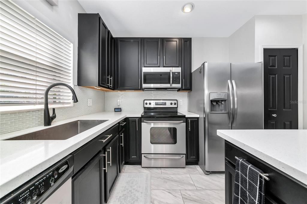 待售: $299,990 (3 贝兹, 2 浴室, 1343 平方英尺)