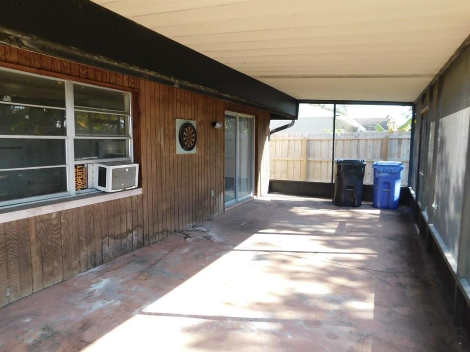 待售: $255,000 (3 贝兹, 2 浴室, 1220 平方英尺)