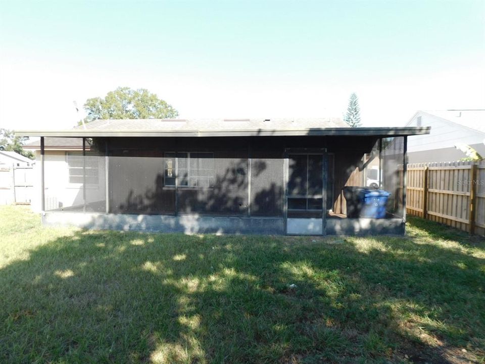 待售: $255,000 (3 贝兹, 2 浴室, 1220 平方英尺)