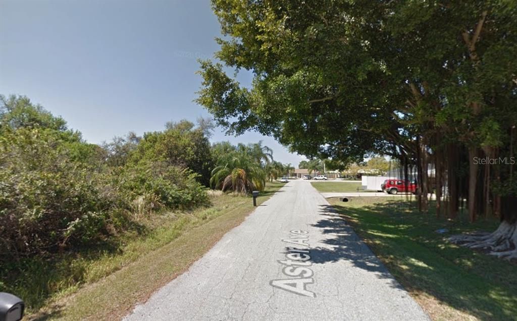 En Venta: $18,500 (0.23 acres)