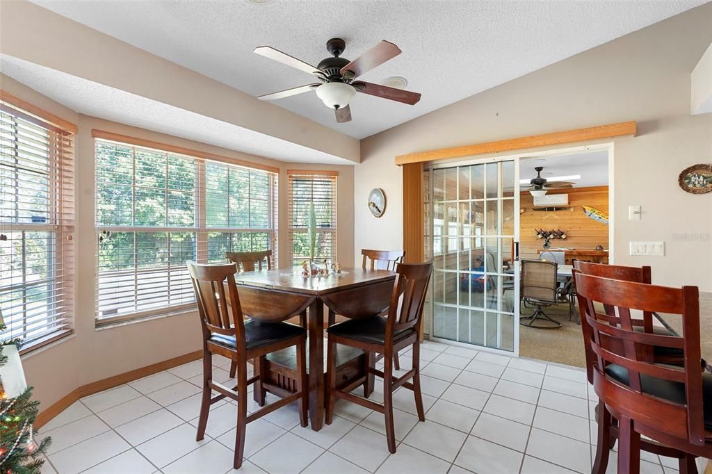 For Sale: $375,000 (3 beds, 2 baths, 2050 Square Feet)