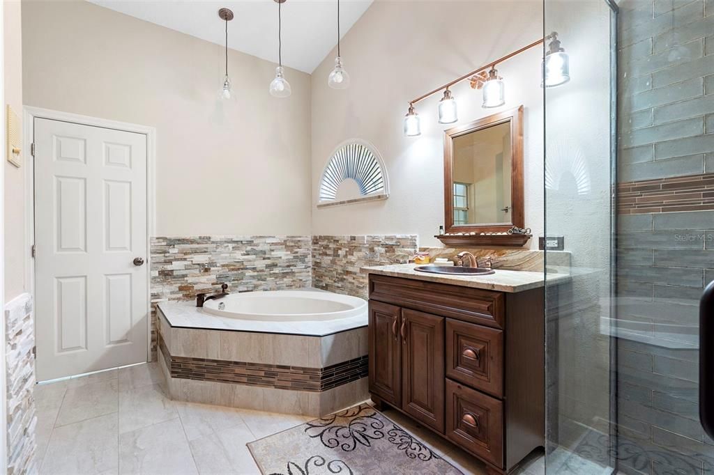 For Sale: $375,000 (3 beds, 2 baths, 2050 Square Feet)