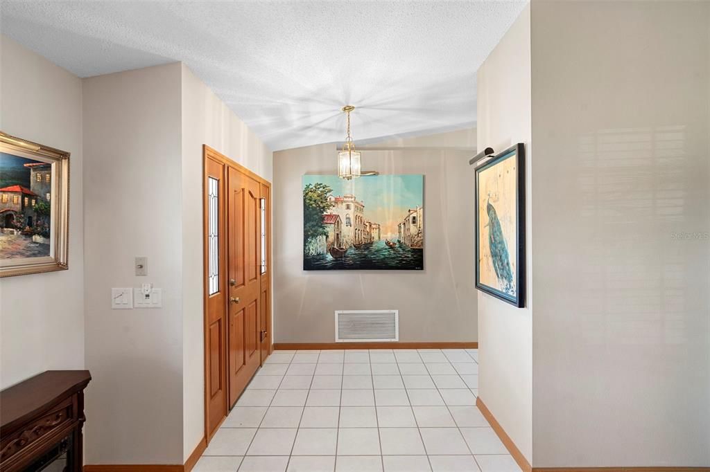 For Sale: $375,000 (3 beds, 2 baths, 2050 Square Feet)