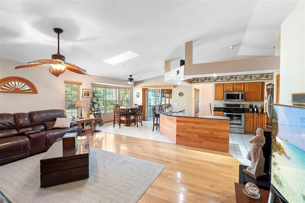 For Sale: $375,000 (3 beds, 2 baths, 2050 Square Feet)