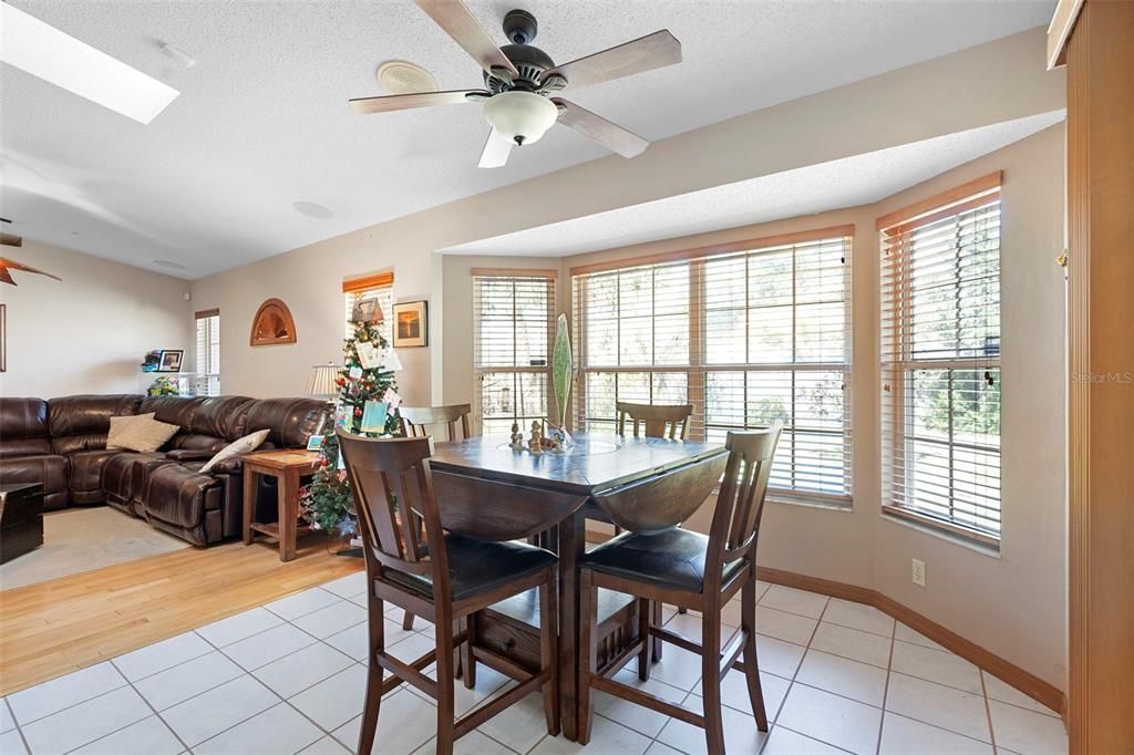 For Sale: $375,000 (3 beds, 2 baths, 2050 Square Feet)