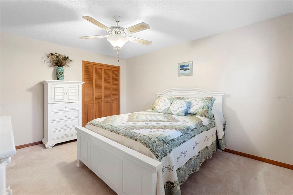 For Sale: $375,000 (3 beds, 2 baths, 2050 Square Feet)